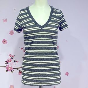 Wet Seal V-neck Striped Gray White Women's T-shirt Size Top M !